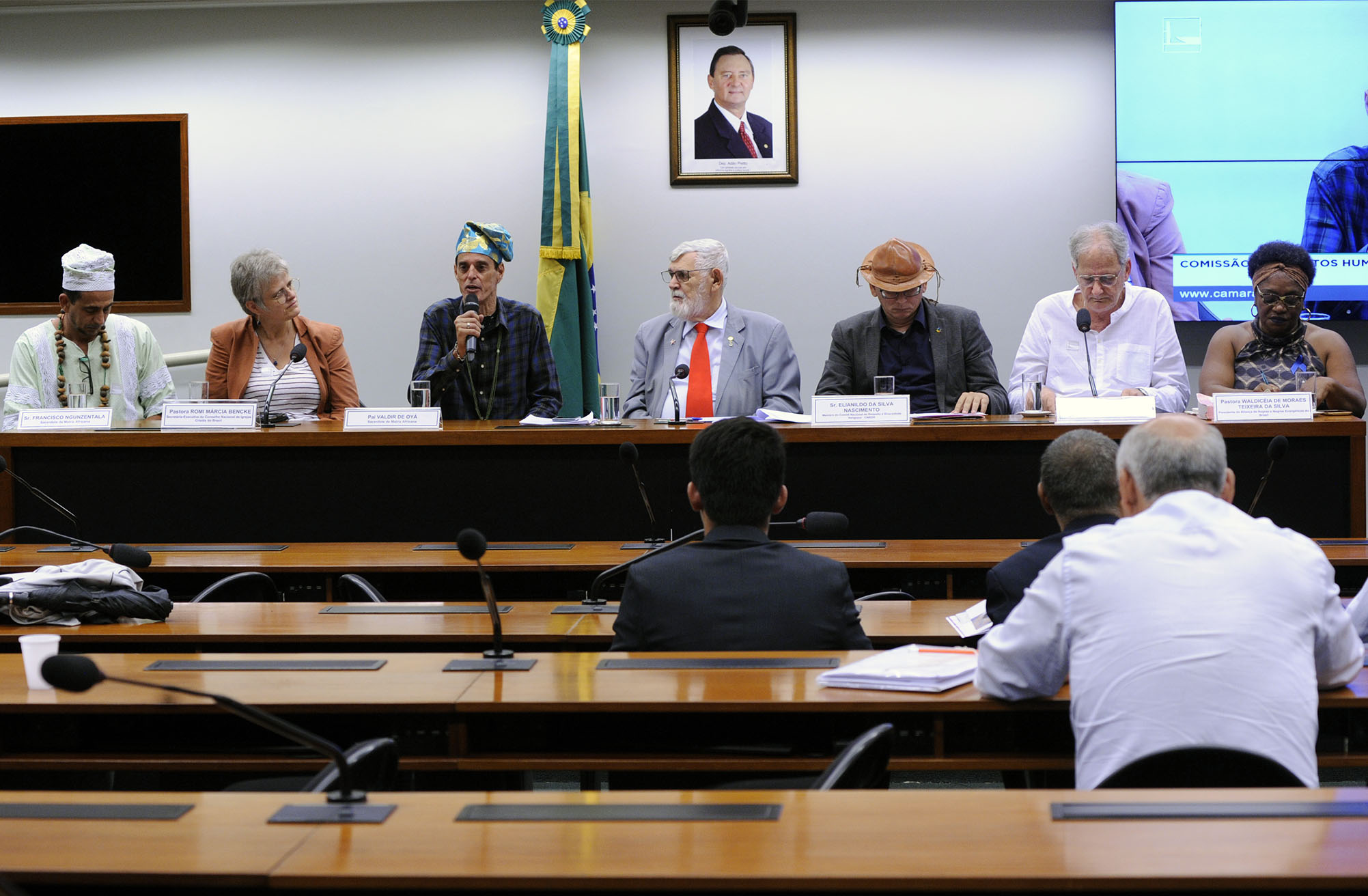 Religiosos e educadores propõem ensino sobre Estado laico nas escolas