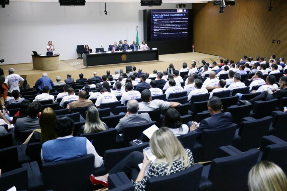 As mudanças propostas para o setor de saneamento na Medida Provisória 868/18 e a consulta pública do PLANSAB foram tema de audiência pública na CDU, CINDRA, CLP e CDHM, no dia 15/04/2019.