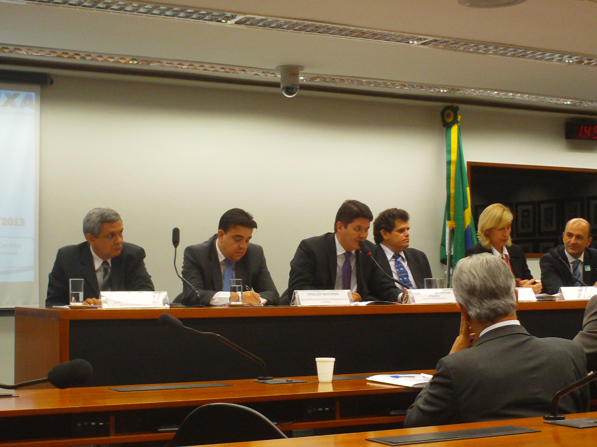 Audiência Pública explica denúncias sobre o Programa Minha Casa, Minha Vida