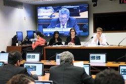 CDU aprova Projeto de Lei que concede passe livre à pessoas com deficiência e idosos