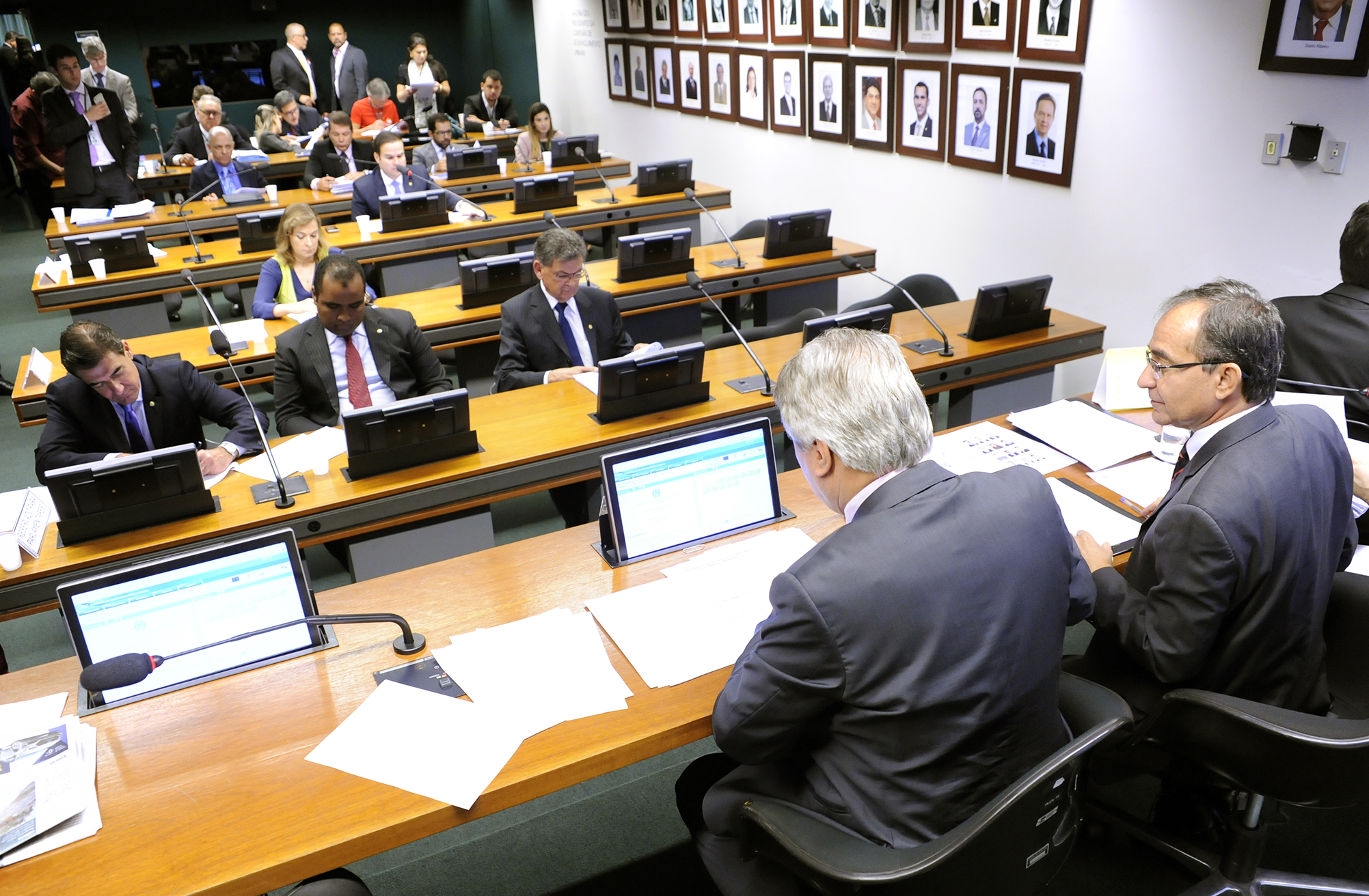 CDU aprova projeto que proíbe tarifação conjunta dos serviços de abastecimento de água e esgoto 