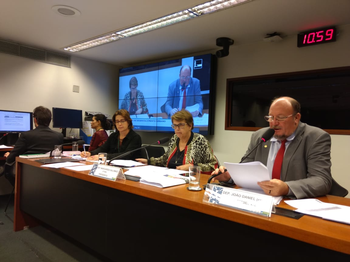 CDU aprova Requerimento de Audiência Pública para debater a suspensão de transferência de recursos da Caixa Econômica Federal para estados e municípios