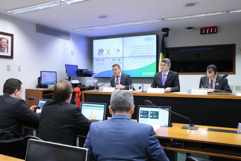 CDU discute proposta da ANEEL para aumento na cobrança das tarifas de energia