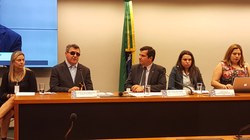 Deficientes visuais pedem que gestores priorizem acessibilidade em planos diretores urbanos