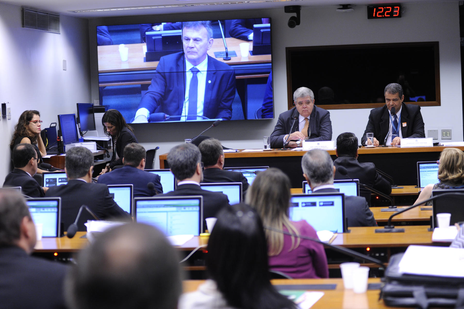 Em audiência, convidados condenam ampliação das possibilidades de saque do FGTS