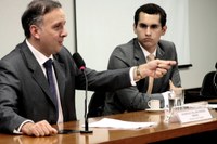 Em audiência na CDU, ministro garante que fará vistorias em obras da Copa