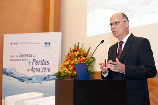 Vice-presidente da CDU participa de seminário internacional sobre saneamento em São Paulo