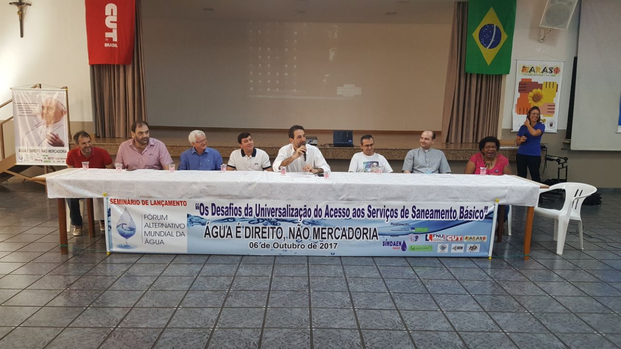 No Paraná, urbanitários e lideranças priorizam saneamento com controle da sociedade