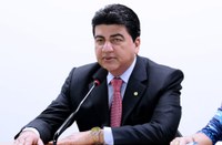 Norma da Aneel sobre iluminação pública prejudica municípios, diz Confederação