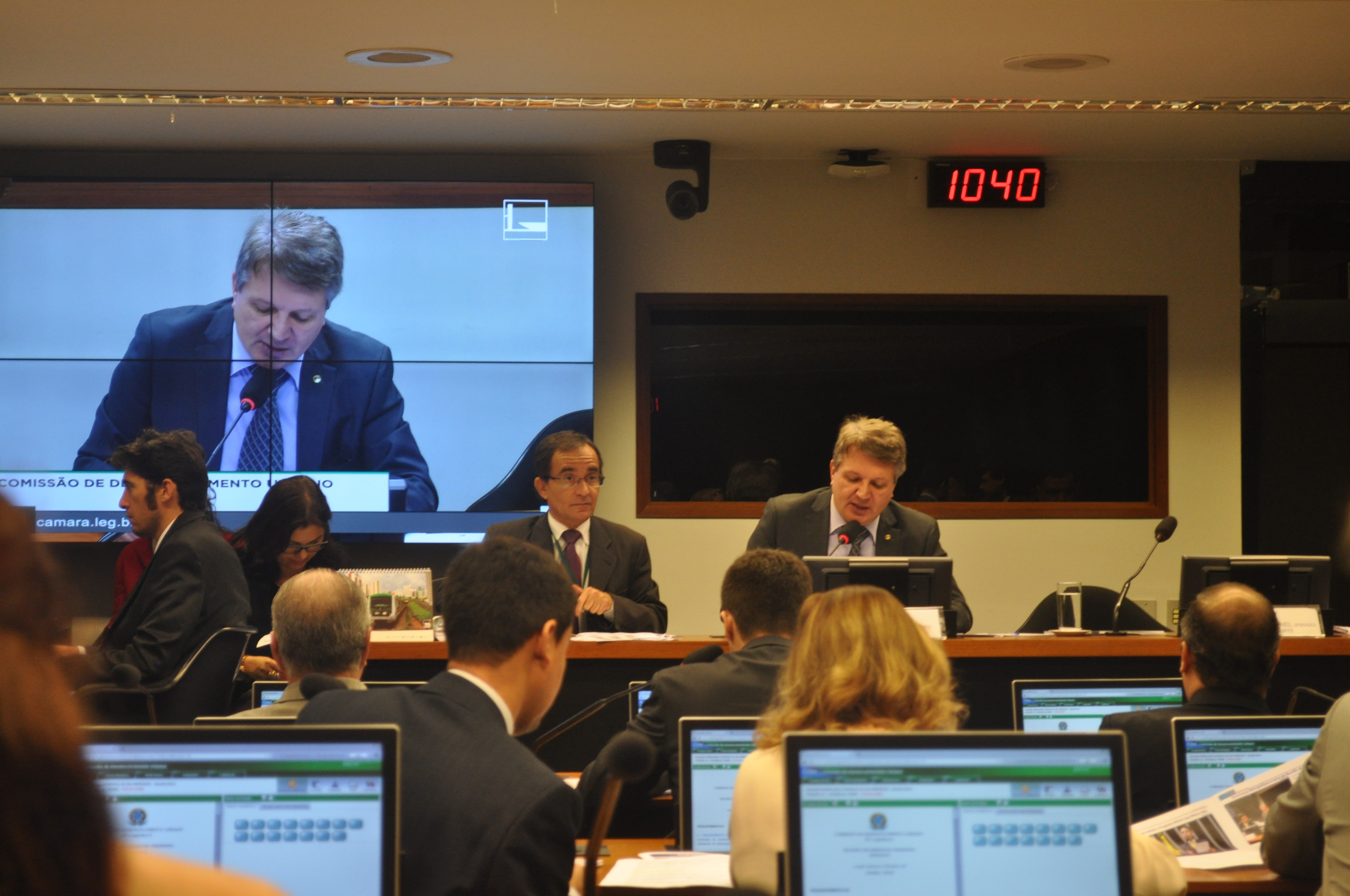 Tarifa de transporte urbano de passageiros é tema de parecer aprovado na CDU