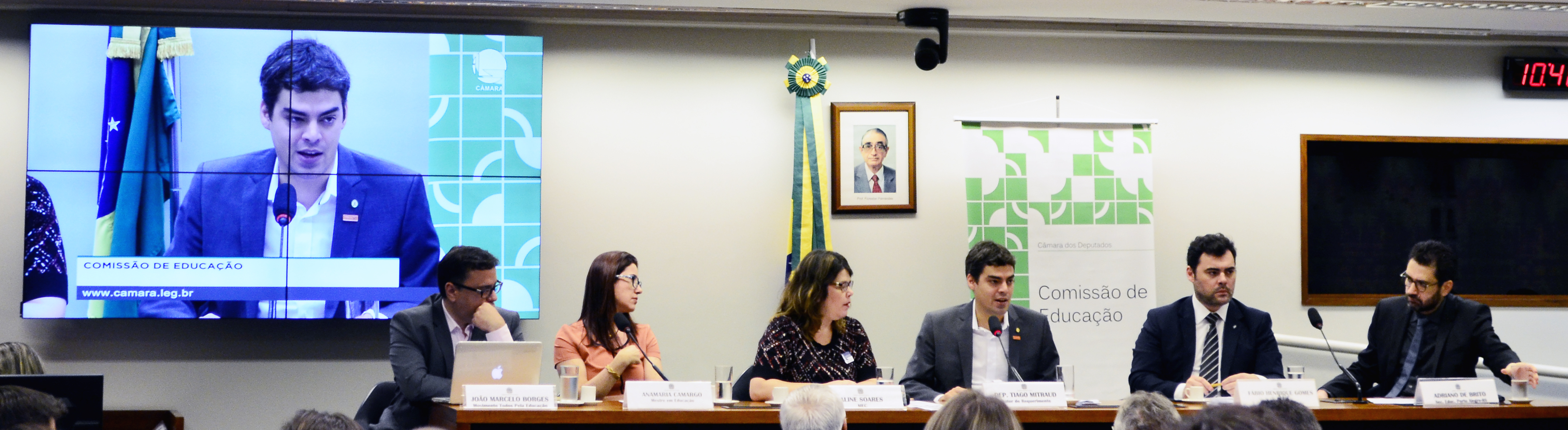 Apresentações da audiência Pública, dia 07/11/19, sobre o tema Escolas conveniadas e vale educação com recursos do FUNDEB