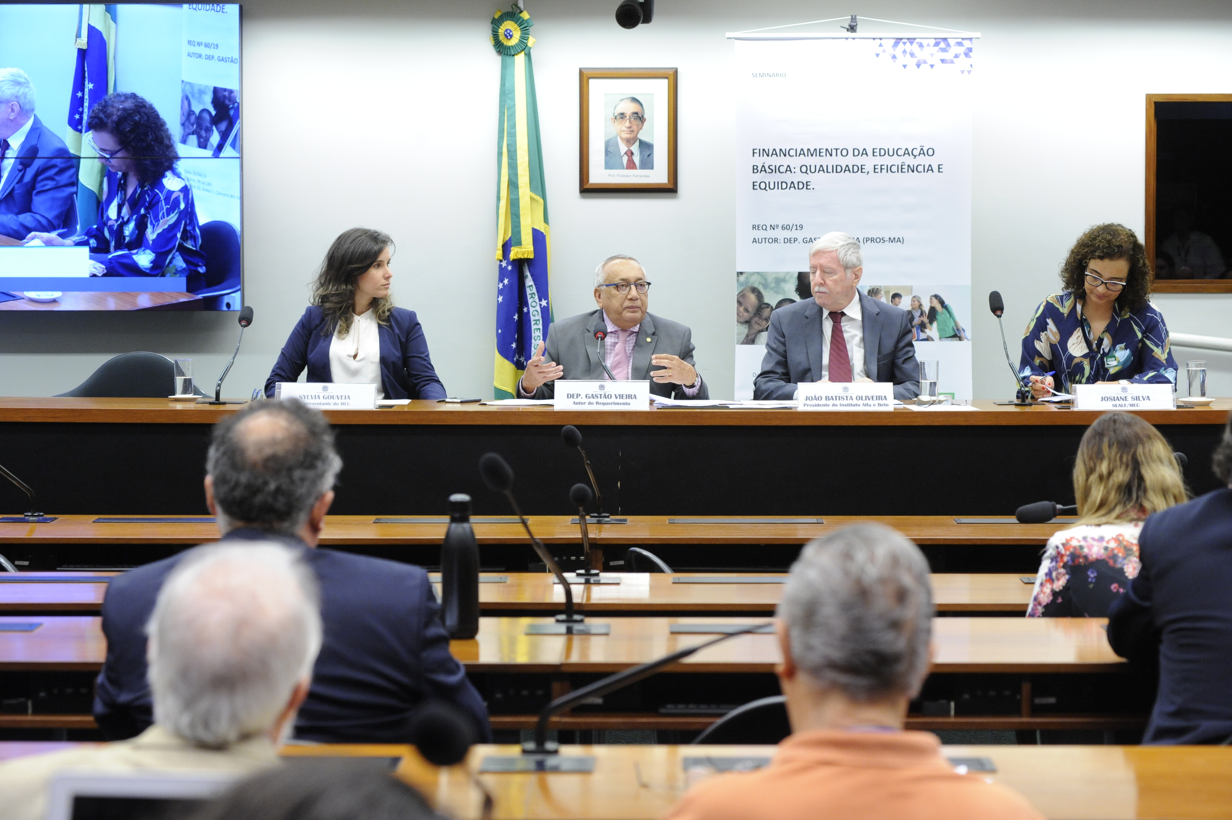 Apresentações do seminário, no dia 25/04/19, sobre Financiamento da Educação Básica: qualidade, eficiência e equidade. 