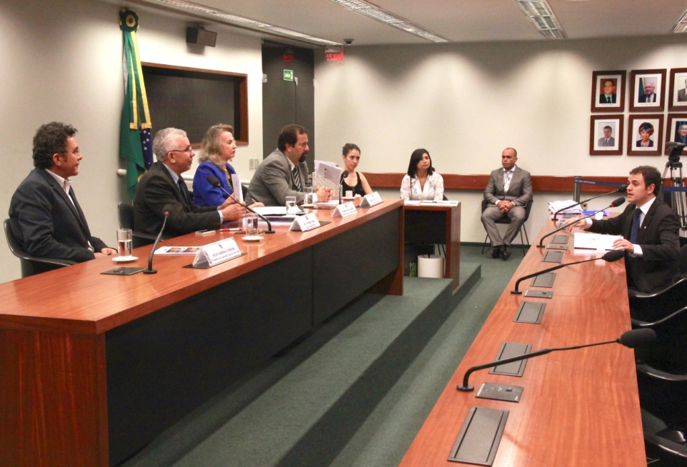 Audiência debate o dia nacional de Bandas e Fanfarras