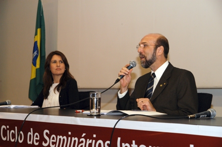 Seminário Internacional sobre Educação a Distância
