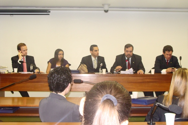 Deps. Lobbe Neto e Reginaldo Lopes