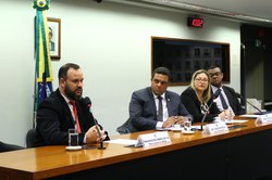 Audiência Pública, em 23/05/19, sobre "Jogos eletrônicos violentos". 