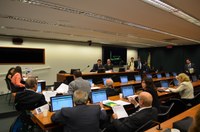 Comissão aprova emendas para Educação em 2015