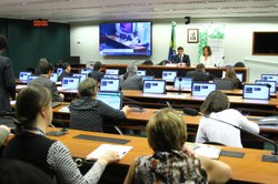 Comissão de Educação aprova projeto que estabelece que escolas de Ensino Básico deverão ter hortas