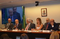 Ministro da Educação visita Comissão de Educação