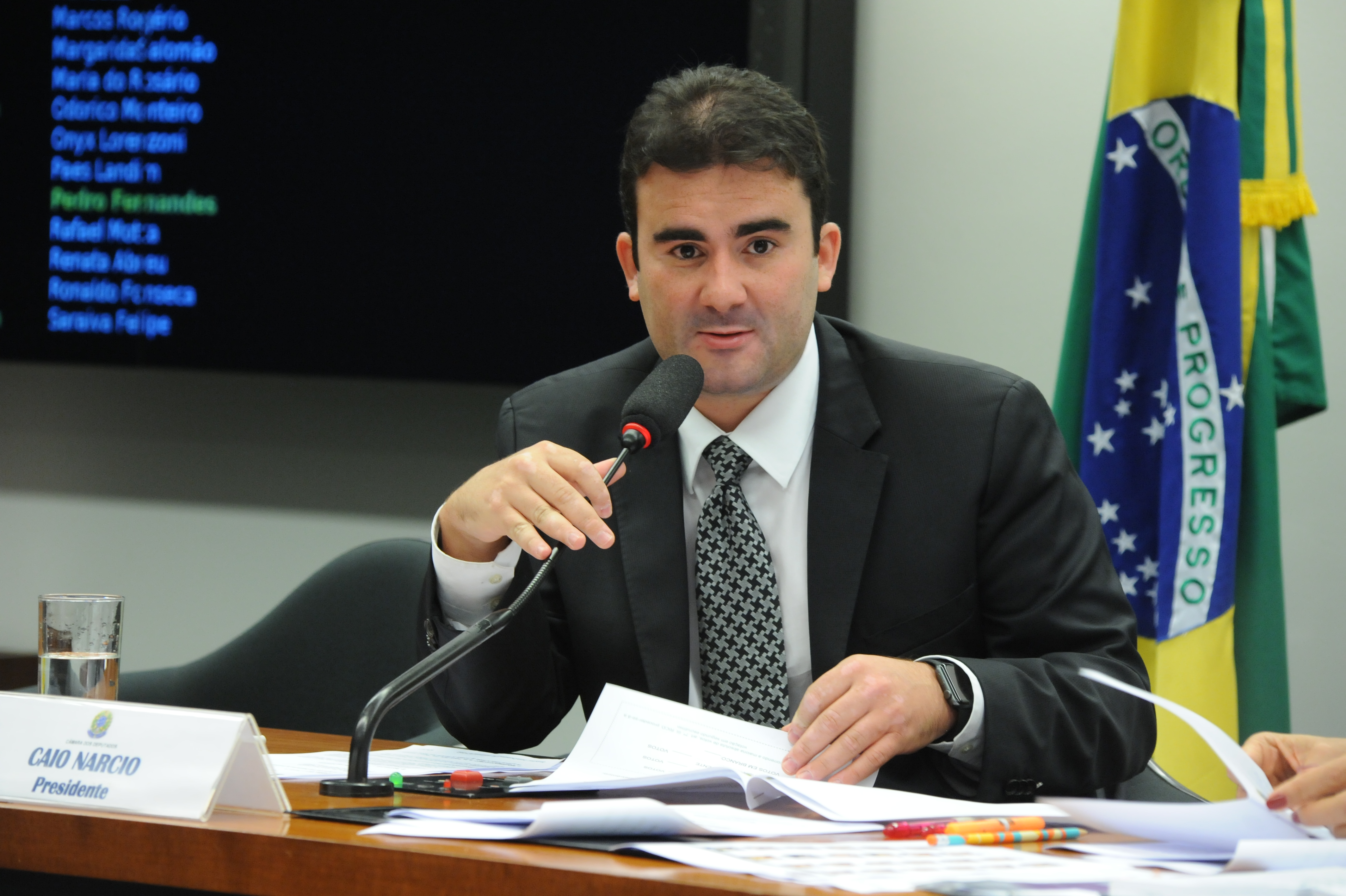 Comissão de Educação responde à Questão de Ordem que questiona a aprovação de projeto que trata da educação a distância para cursos da área da saúde