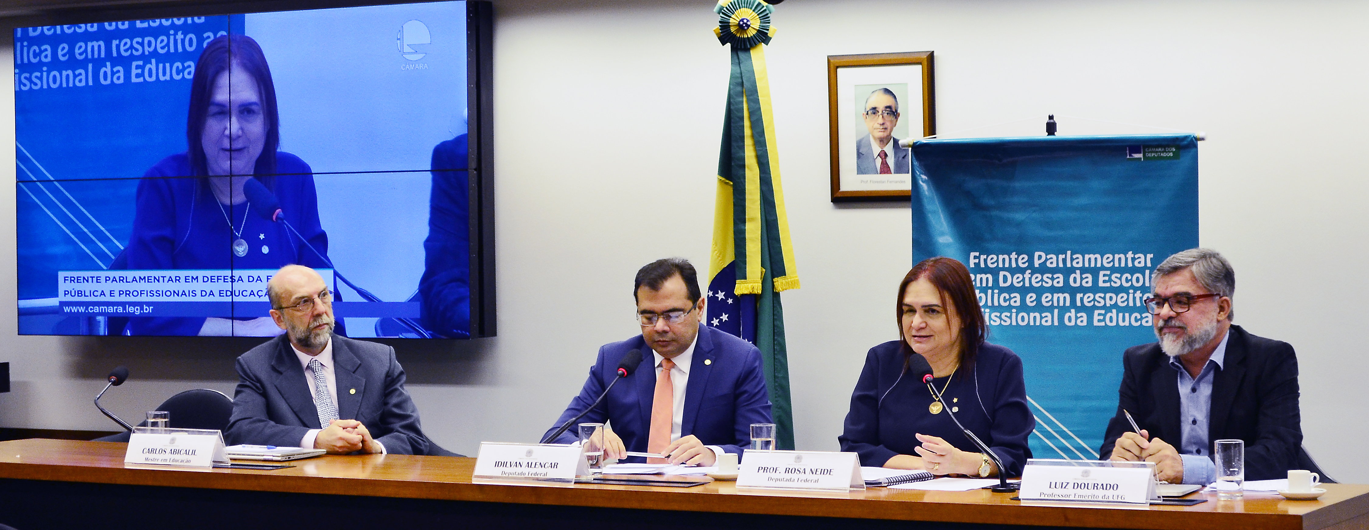 Palestra sobre o tema: Sistema Nacional de Educação (SNE): acúmulos, impasses e desafios