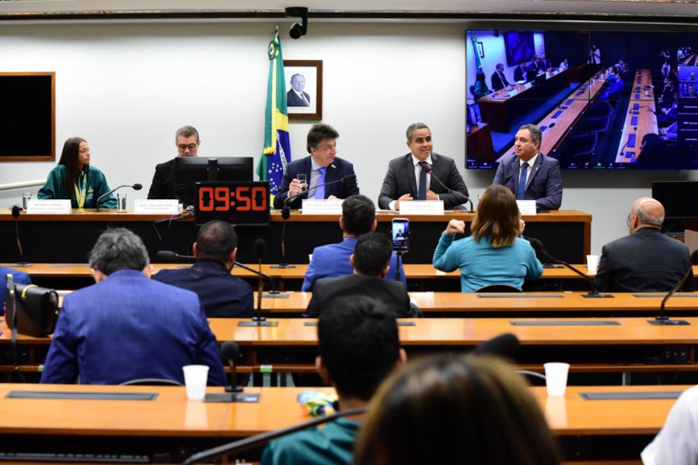 Comissão do Esporte faz balanço do JEBs