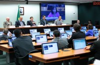 Debatedores pedem retomada do programa Atleta na Escola