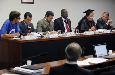 Mesa da audiência AP exame da OAB - sociedade civil