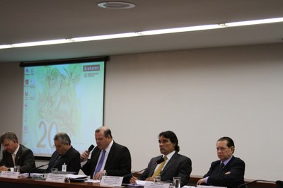 Mesa da audiência - AP presidente Bacen - 21-5-2013