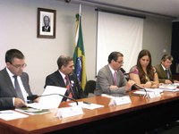 Audiência pública discute PEC sobre regulação dos cargos de controladores internos