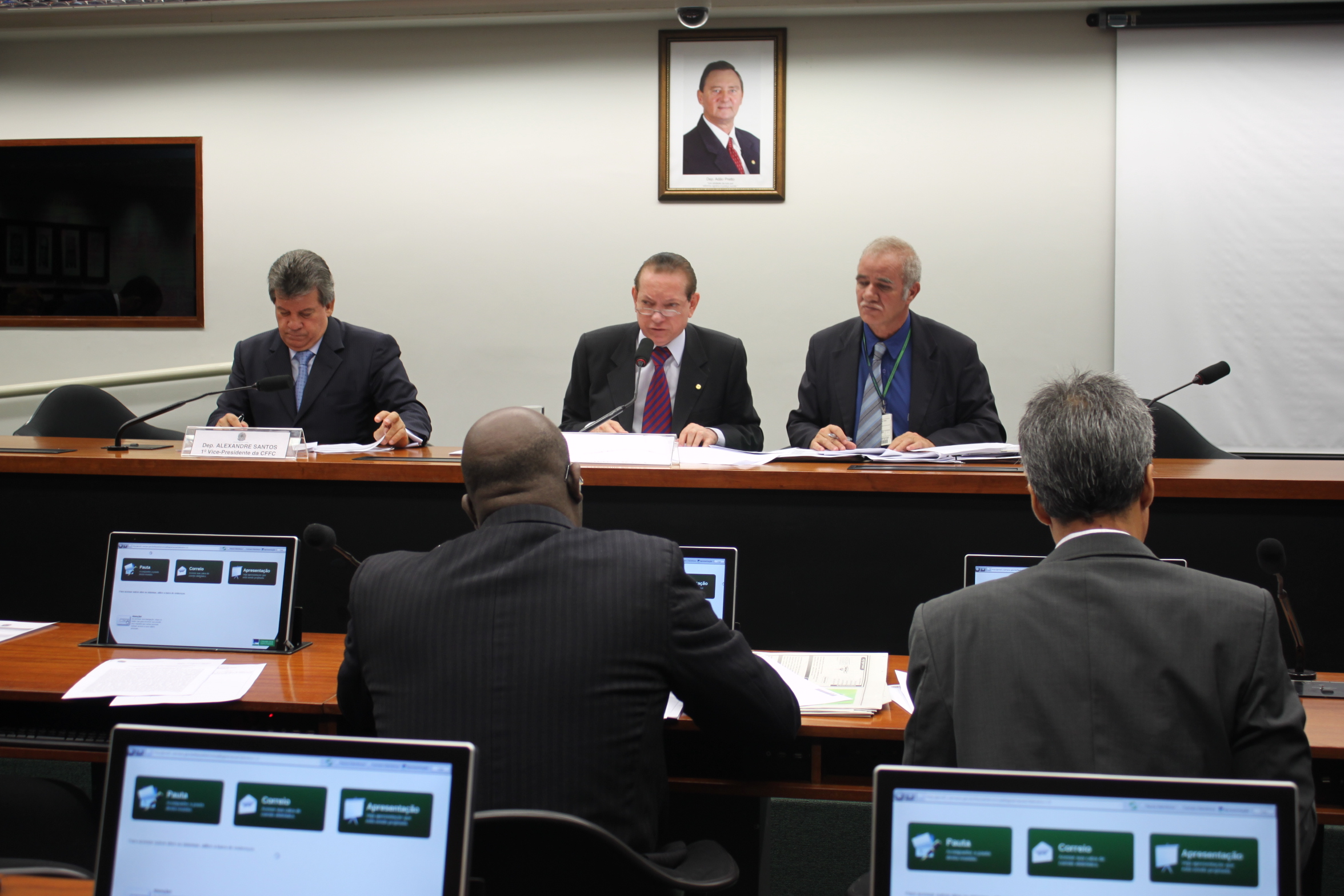 CFFC APROVA NOVAS REUNIÕES DE AUDIÊNCIAS PÚBLICAS