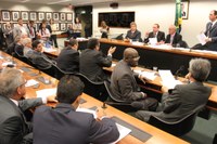 CFFC da Câmara vai ouvir o ministro Gilberto Carvalho sobre conduta do presidente do Cade