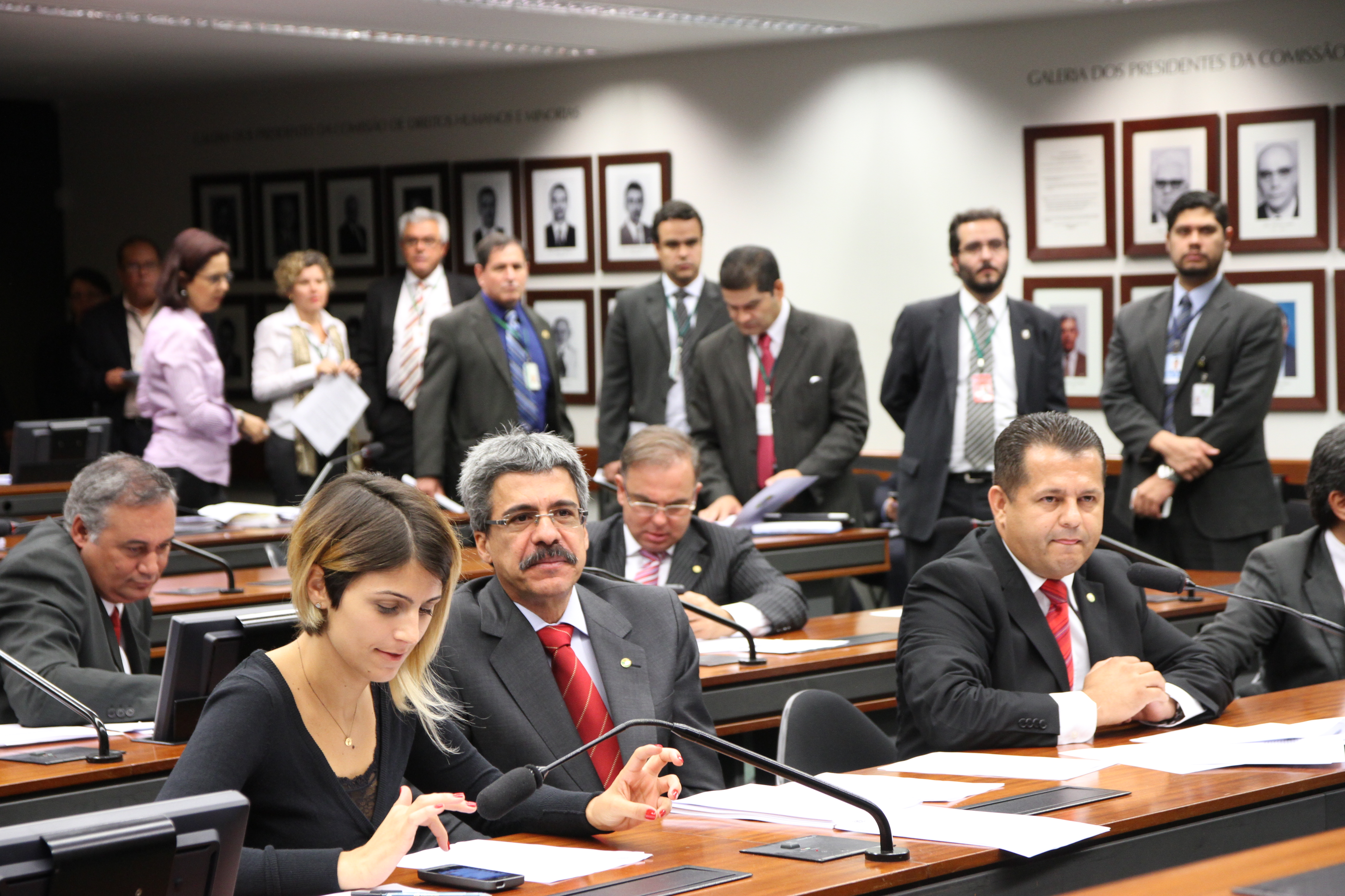 Comissão aprova relatório de gastos com Copa e Olimpíada