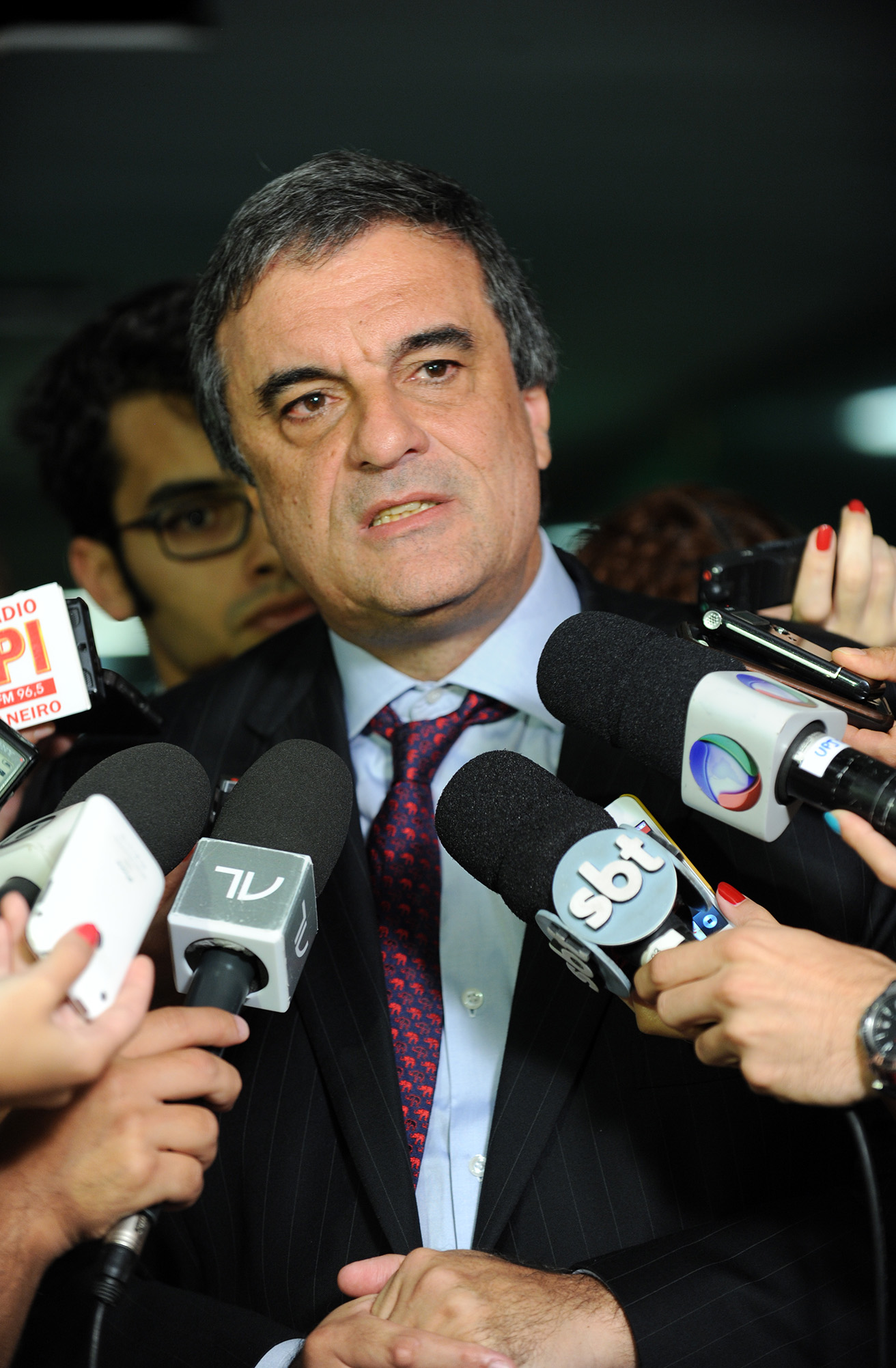 Comissões da Câmara convida Cardozo a prestar explicações sobre fuga de Pizzolato