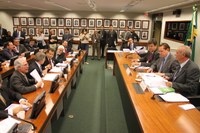 Comissões querem ouvir governo e embaixador americano sobre esquema de espionagem no Brasil