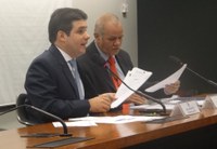 Hugo Motta anuncia que documento enviado pela Petrobrás confirma vinda de Graça Foster para dia 30 de abril