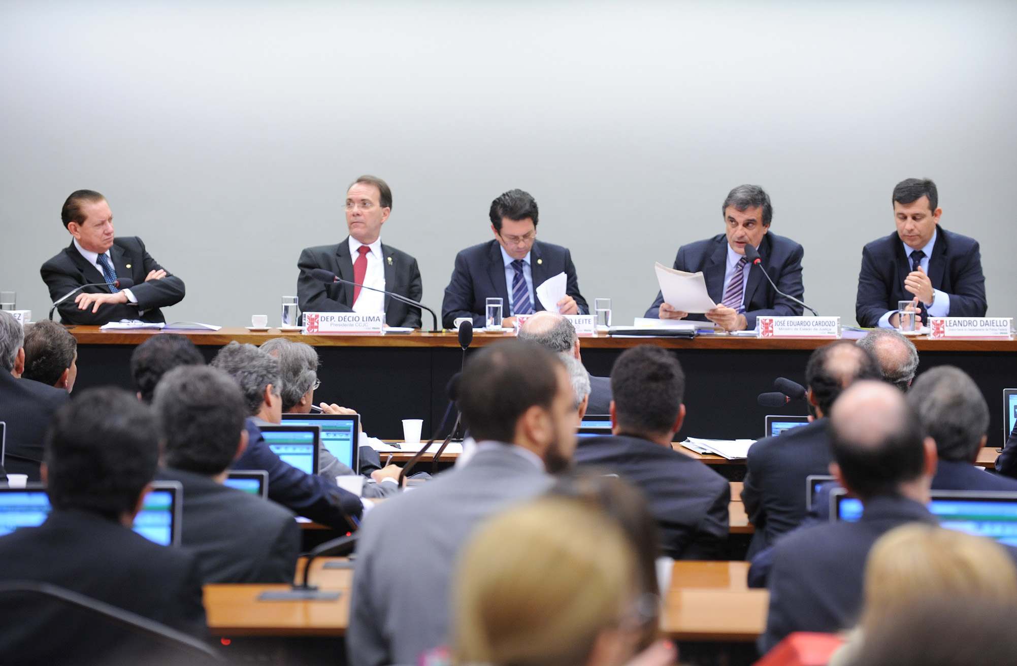 Ministro da justiça diz que não há parlamentares sendo investigados sobre corrupção no Metrô de SP