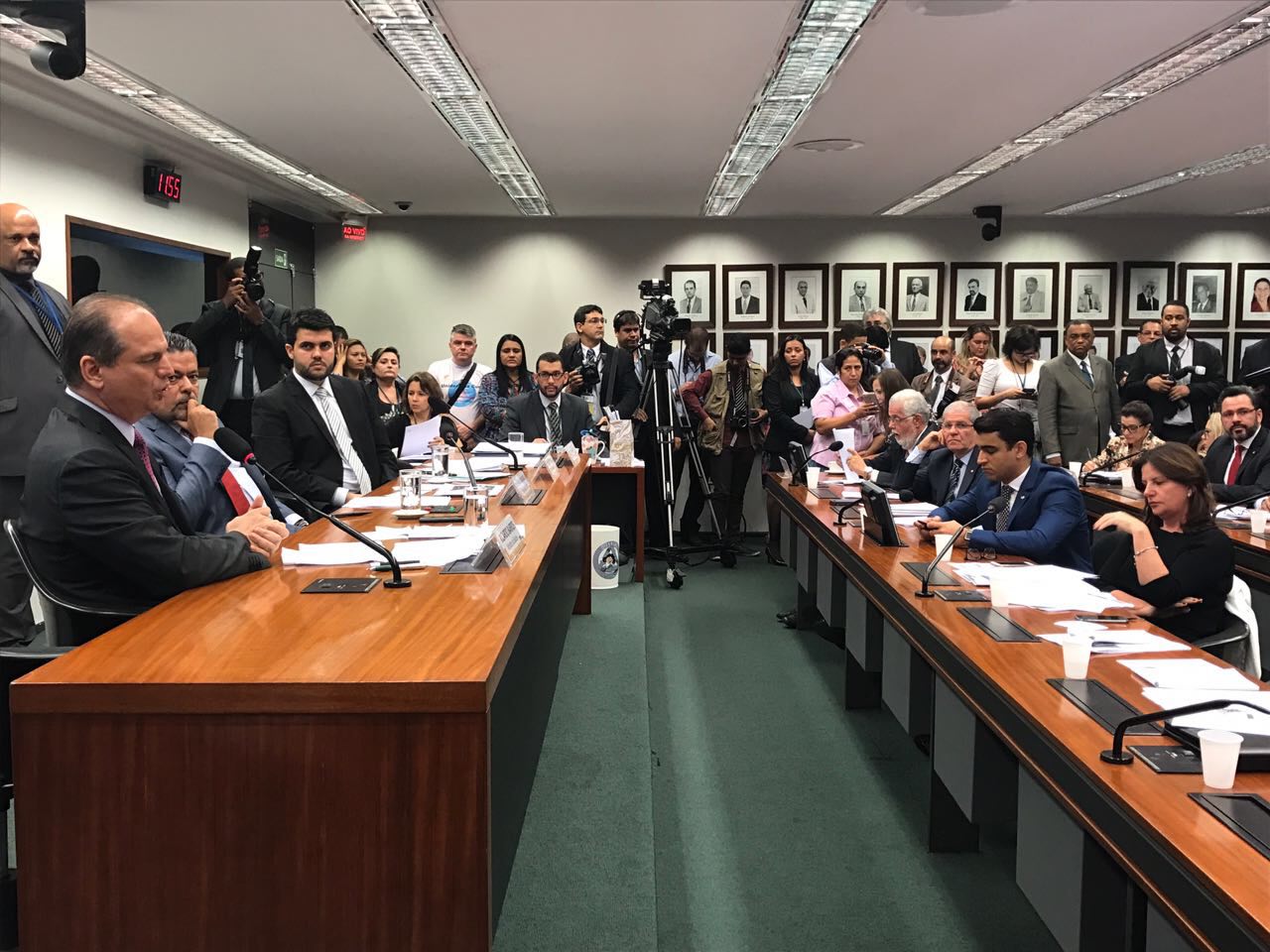 A CFFC e a CSSF recebem o Ministro da Saúde.