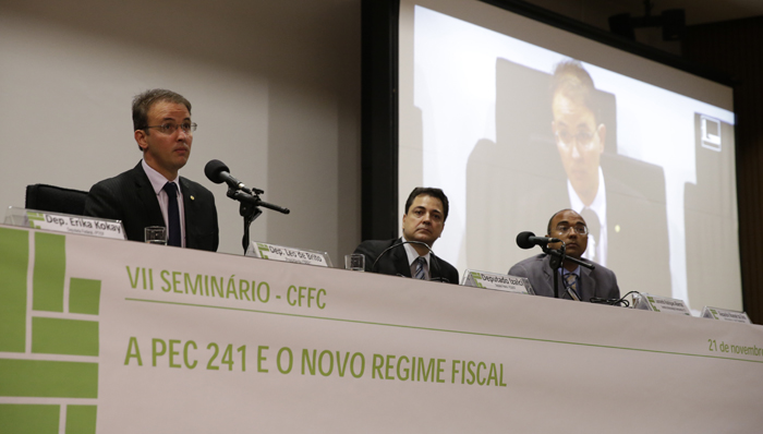 Câmara contribui com discussão sobre referendo da PEC 55 que tramita no Senado