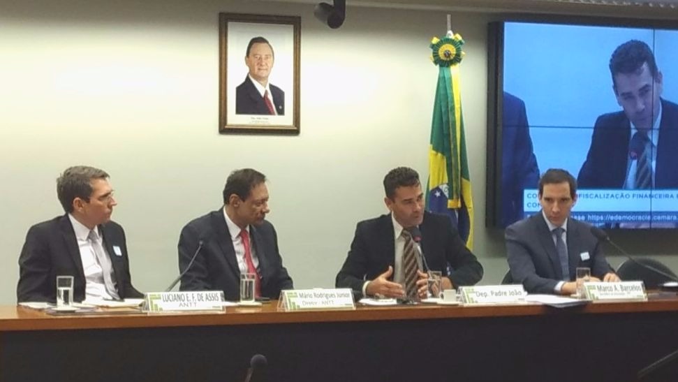 CFFC debate concessão da BR 040