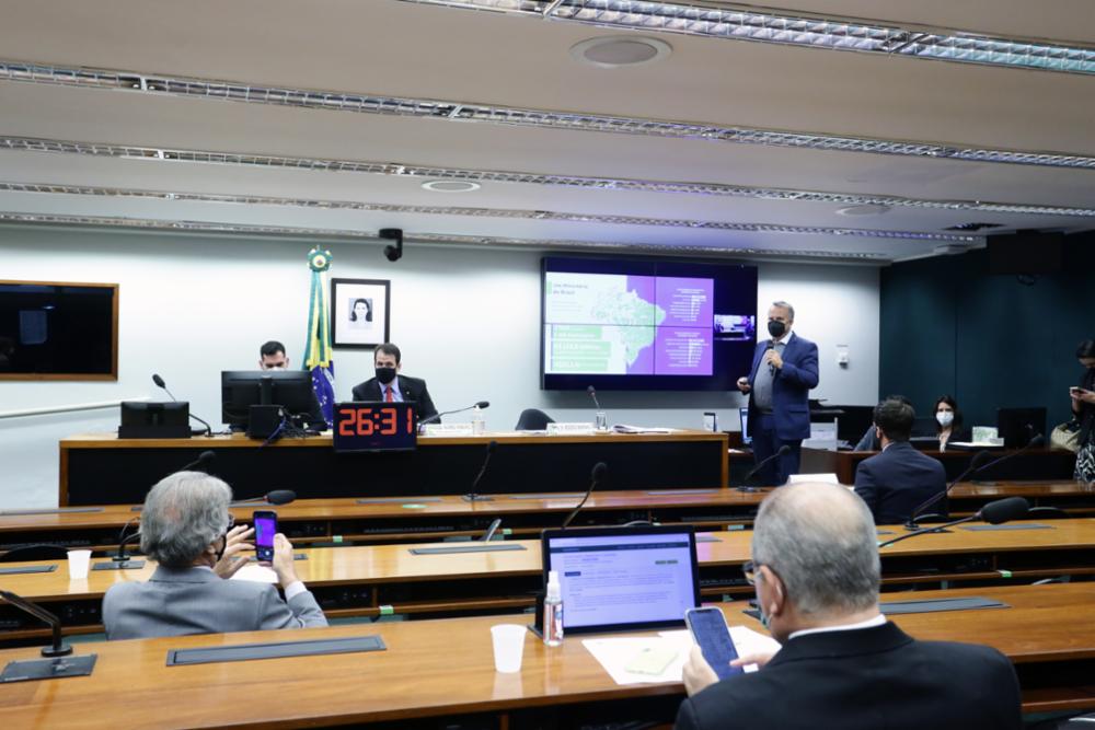 CFFC decide apurar possível crime de responsabilidade do ministro Paulo Guedes