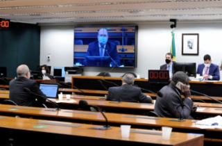 CFFC vai questionar ministro da Controladoria sobre gastos de 2,4 milhões em férias do presidente Bolsonaro