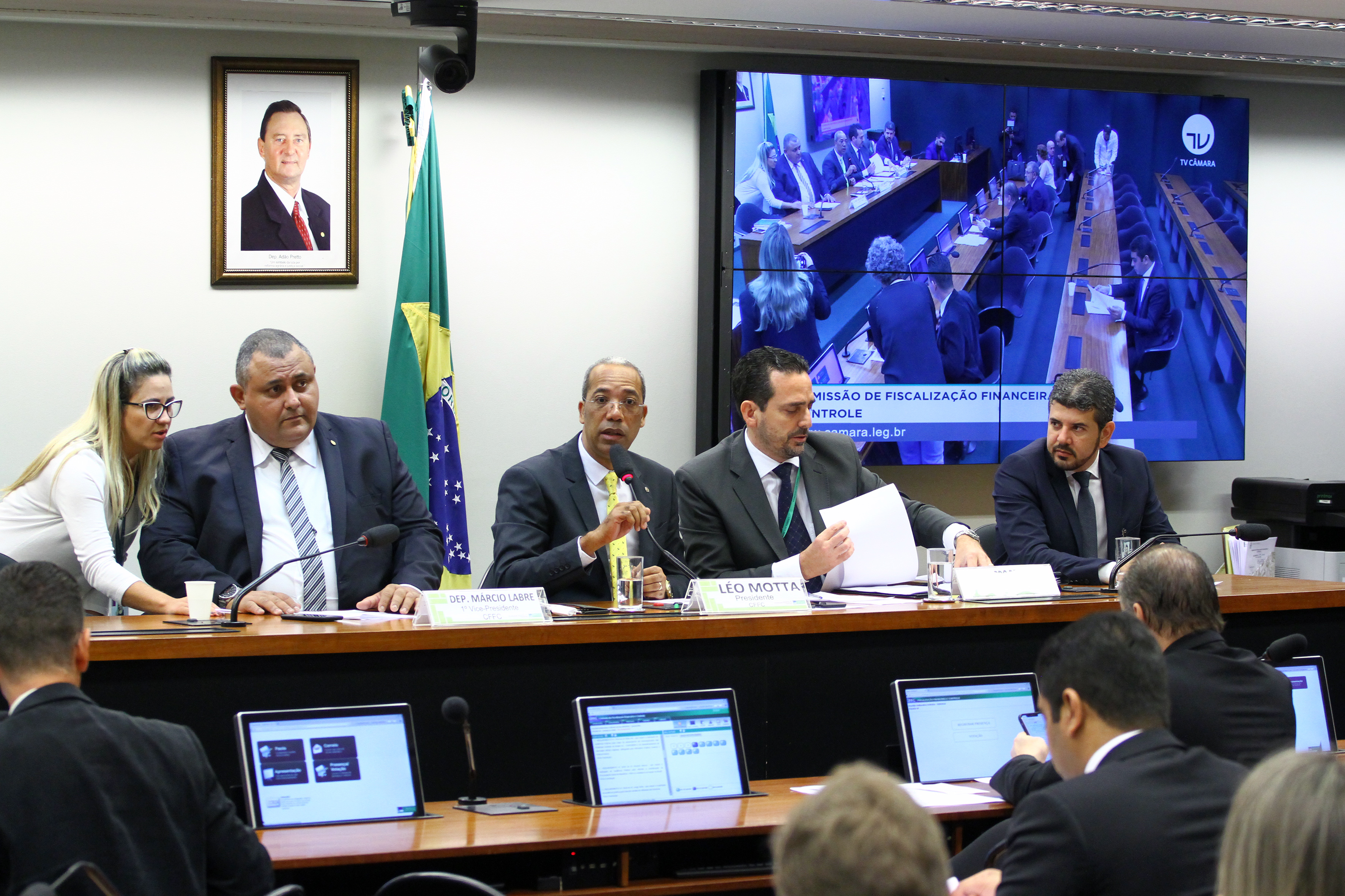 Comissão de Fiscalização Financeira e Controle aprova 8 propostas