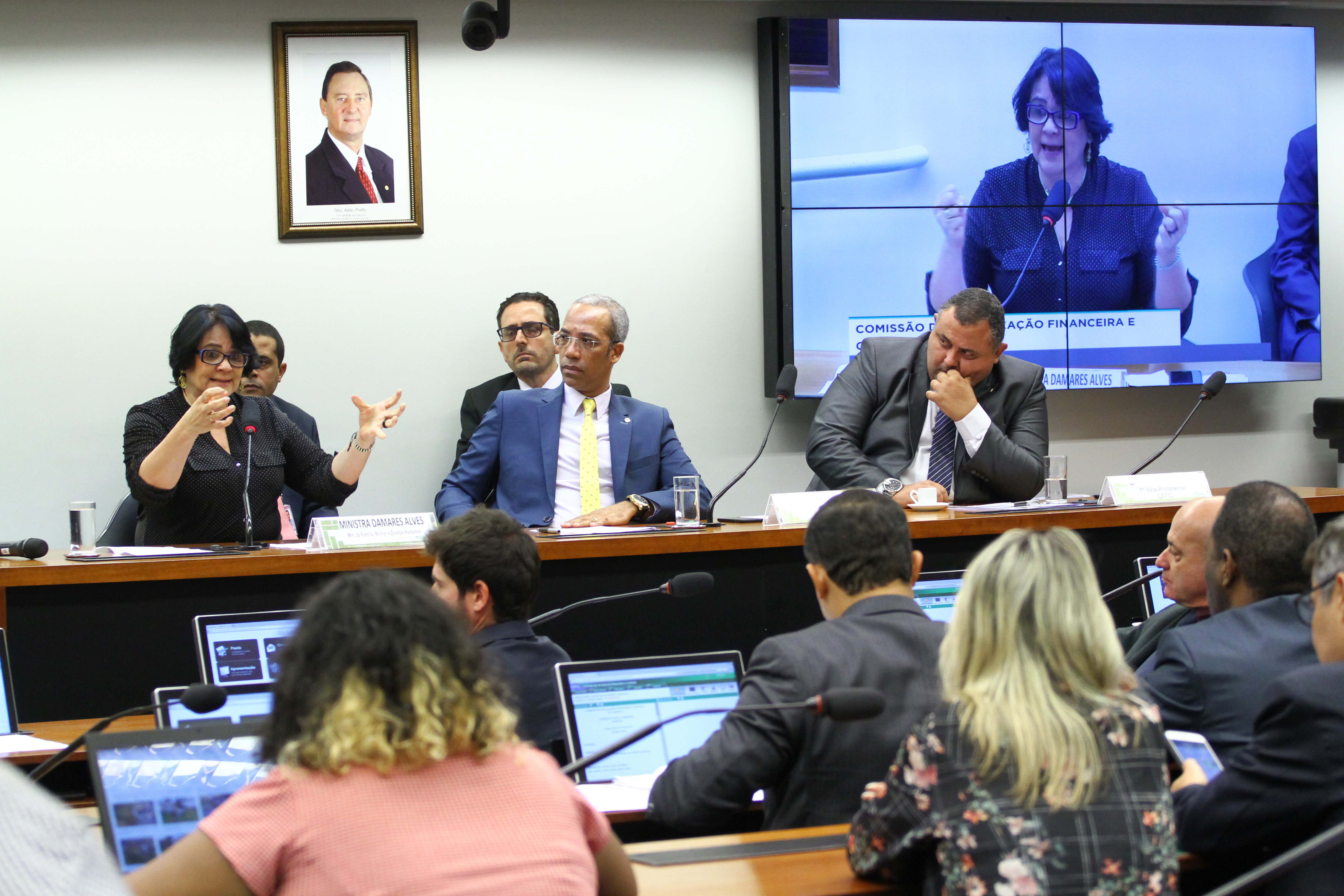 Comissão de Fiscalização Financeira e Controle pode investigar denúncias de ministra sobre gastos com Memorial da Anistia