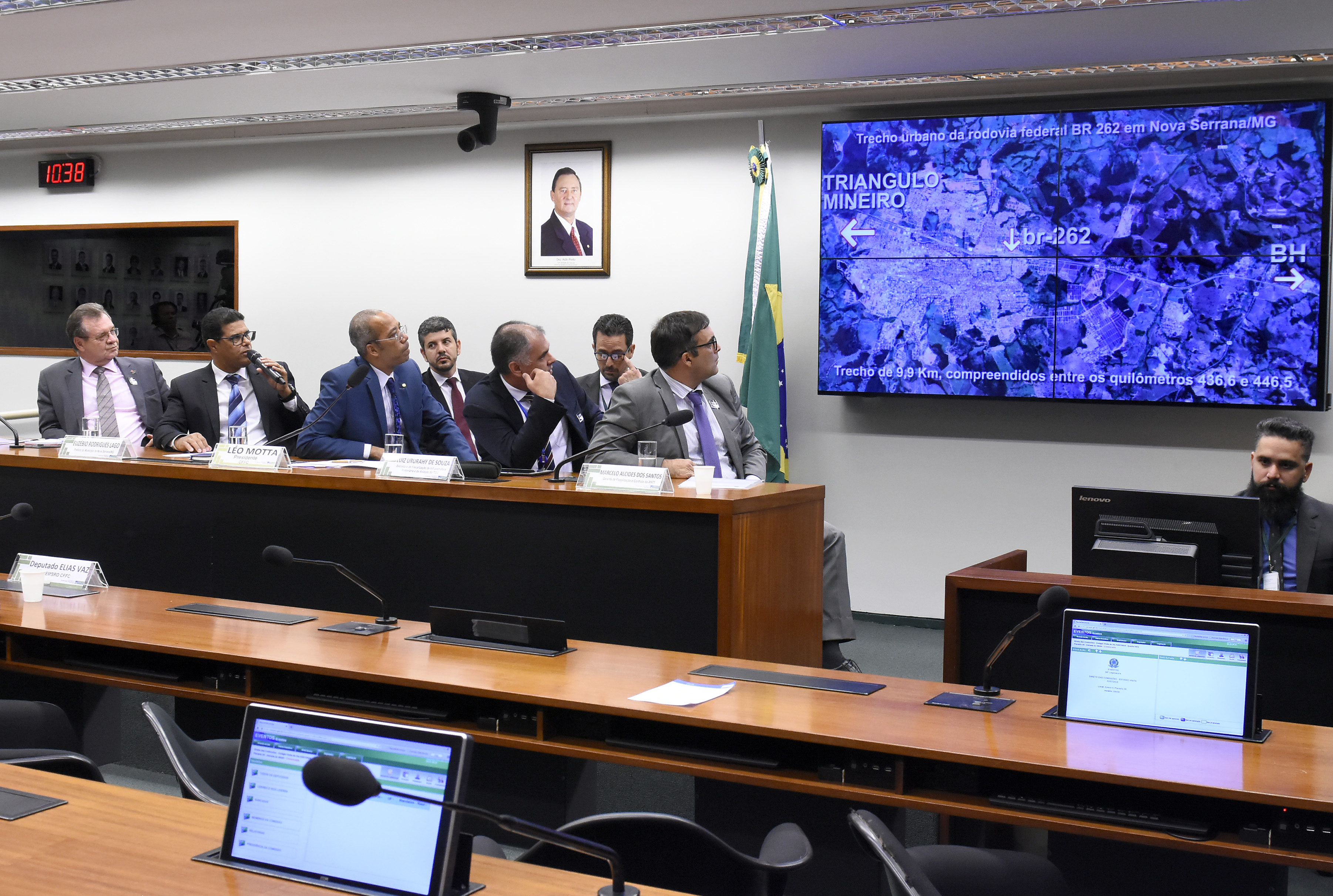 Concessionária de rodovia promete construção de passarela de pedestres em Nova Serrana/MG