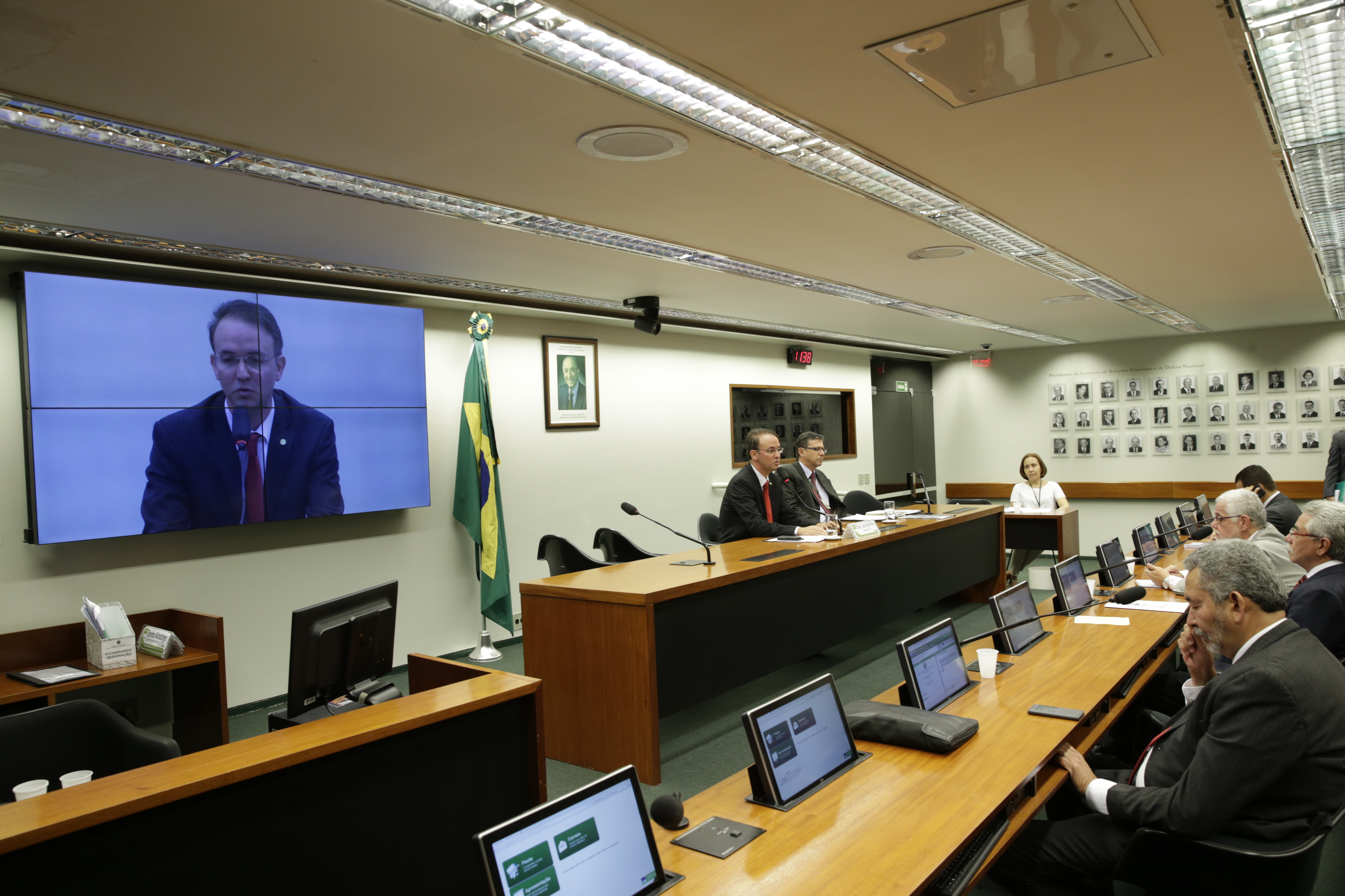 Leo de Brito critica boicote da base governista na CFFC
