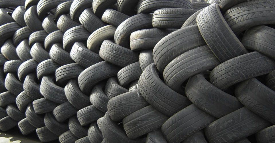 Reciclagem de pneus é tema de debate na CFFC