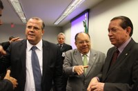 Presidente do BC diz que estratégia para conter a inflação é manter a alta de juros