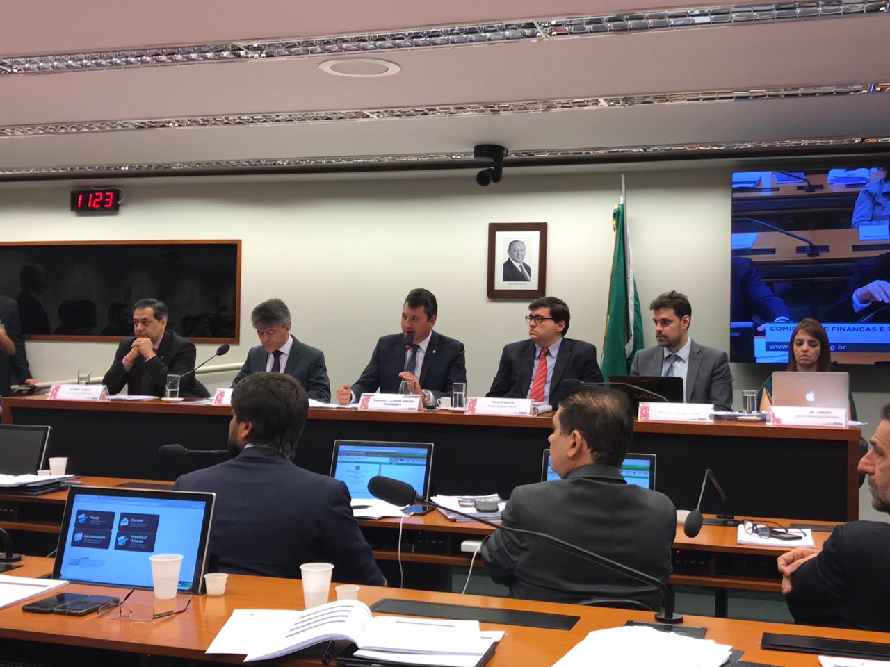 Aspectos técnicos da reforma previdenciária são debatidos na CFT