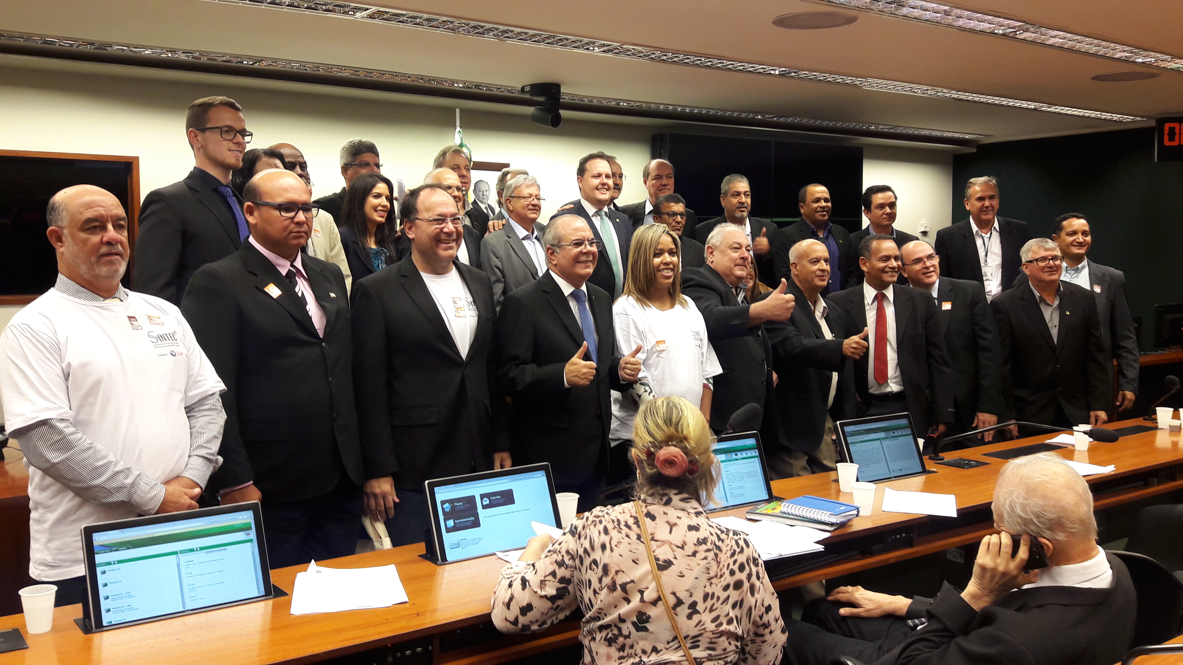 CFT aprova criação do Conselho Federal e dos Conselhos Regionais dos Técnicos Industriais e Agrícolas